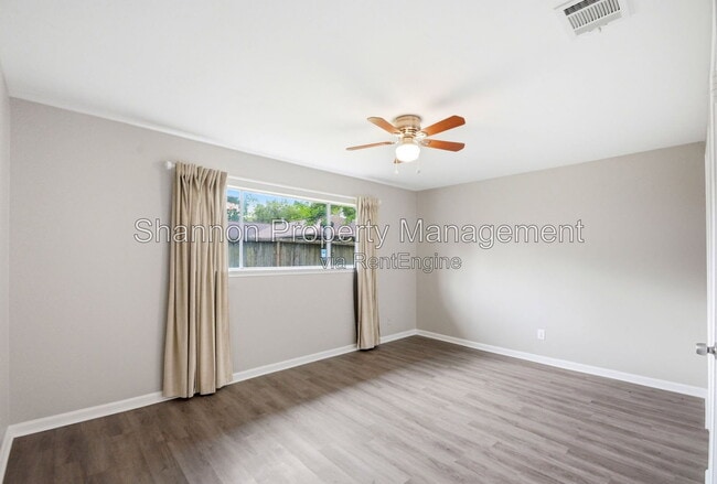 Building Photo - 6215 Autumn Arbor Dr
