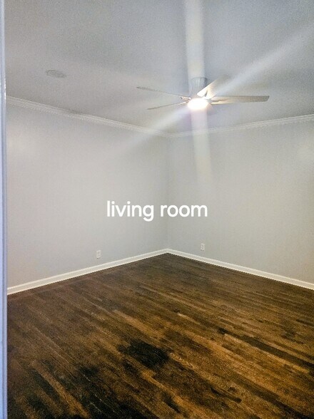 Building Photo - 557 Mt Vista Rd