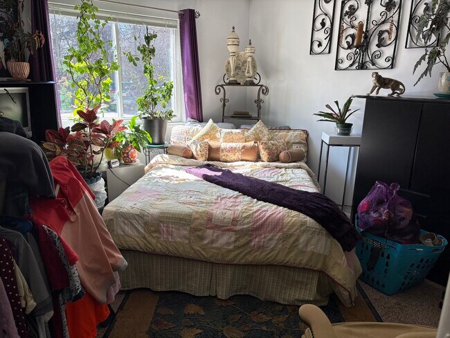 Building Photo - 9420 Bay Colony Dr