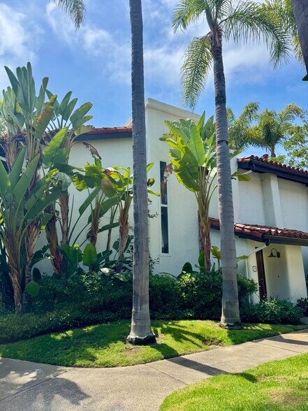 Building Photo - 34101 Via California