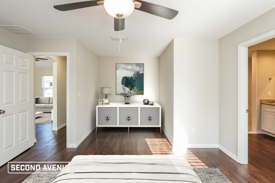 Building Photo - 13731 SW 40th Cir