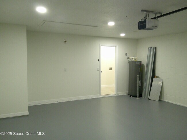 Building Photo - 4049 Wilkes Dr