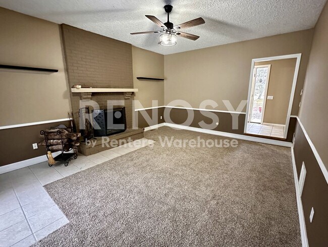 Building Photo - 13808 Frontier Ln