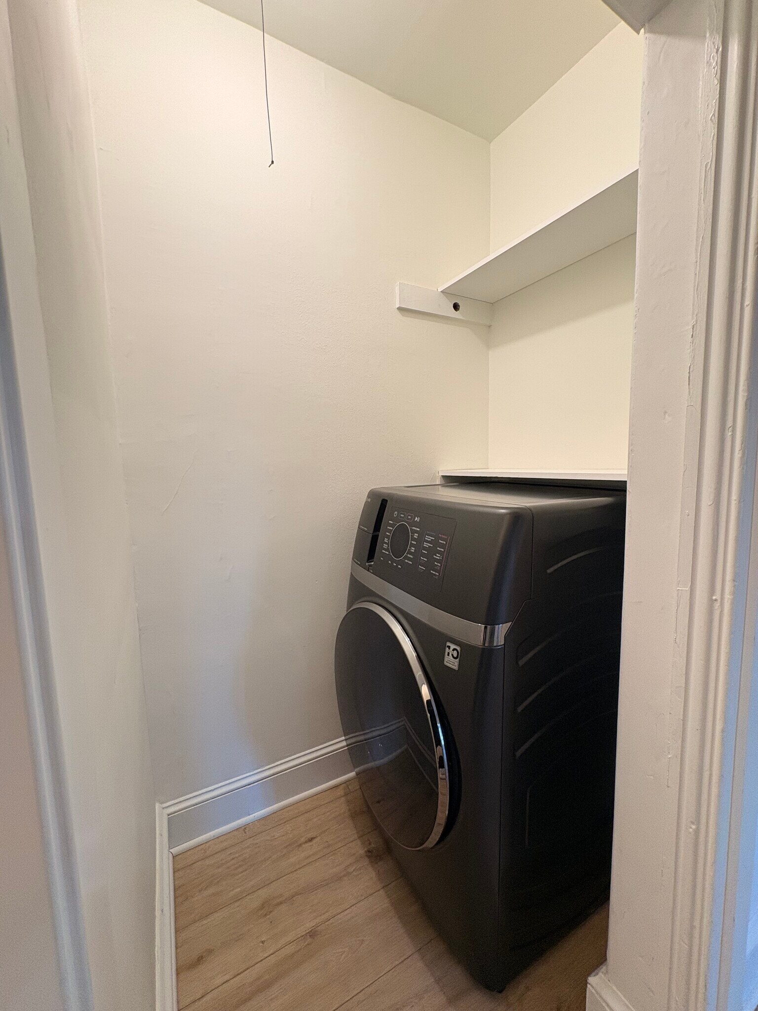 Building Photo - 61 Forest Ave