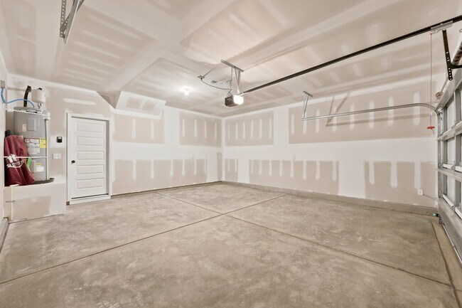 Building Photo - 334 Kindred Spirits Dr