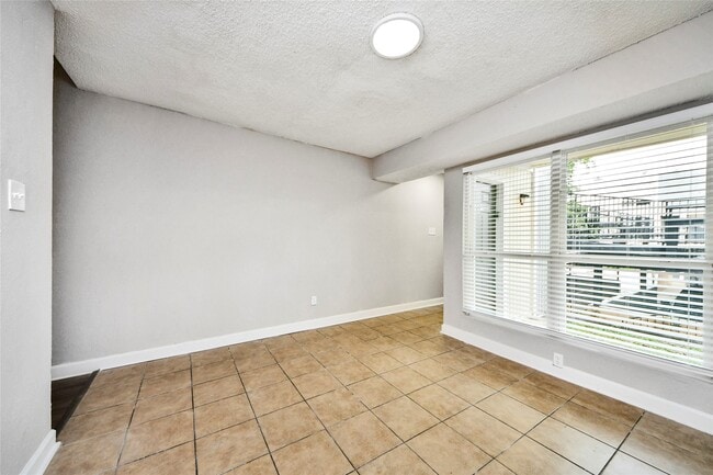 Building Photo - 781 Country Pl Dr