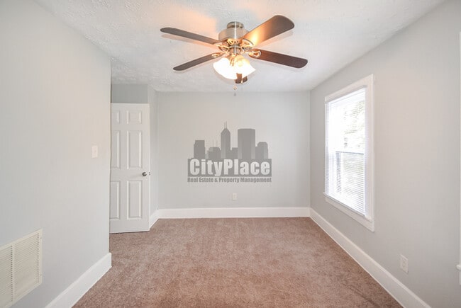 Building Photo - 1320 N Beville Ave