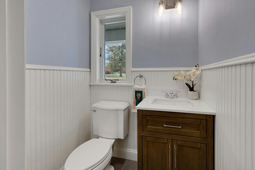 New Powder Room - 17 Halstead Rd