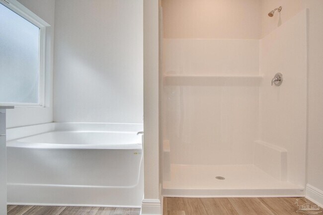 Building Photo - 539 Bridle Way