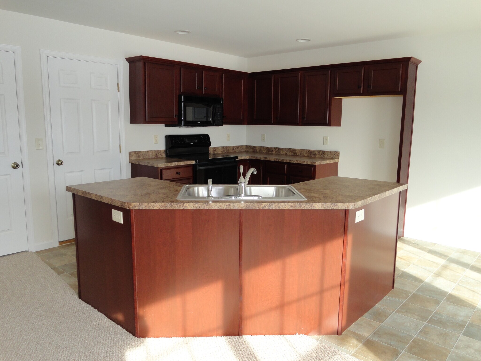 Building Photo - 105 Mount Olive Ln