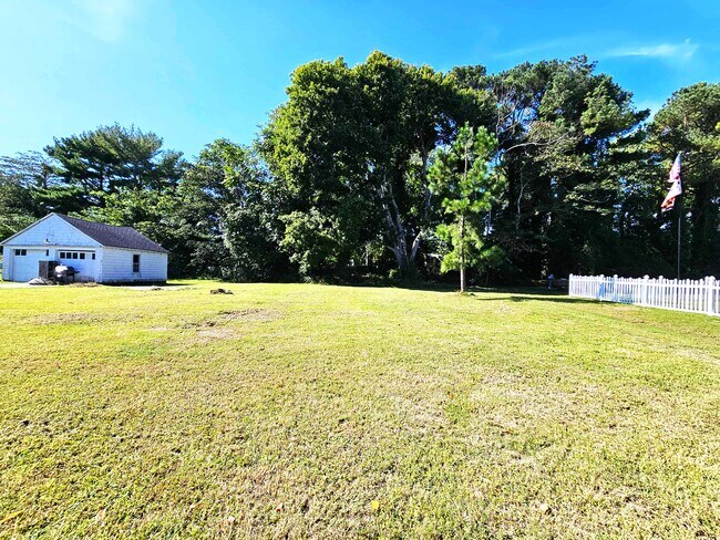 Building Photo - 308 Carey Ave