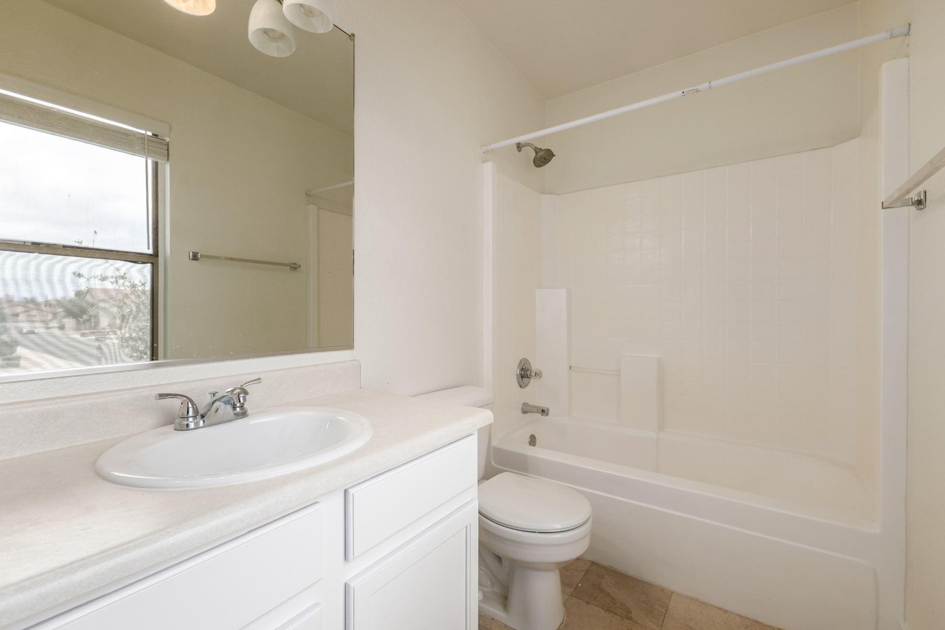 Building Photo - 1043 S San Vincente Ct