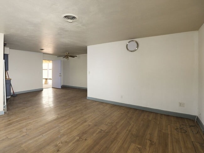 Building Photo - 15190 Highlands Harbor Dr