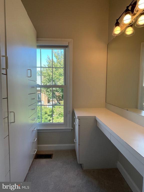 Building Photo - 9715 Whitley Park Pl