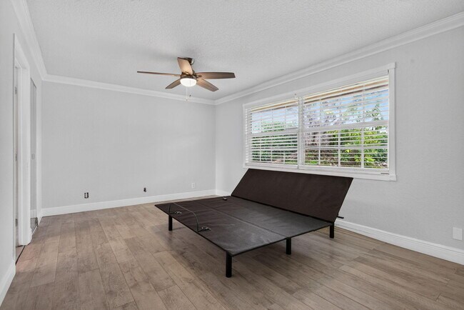 Building Photo - 7516 NW 88th Terrace
