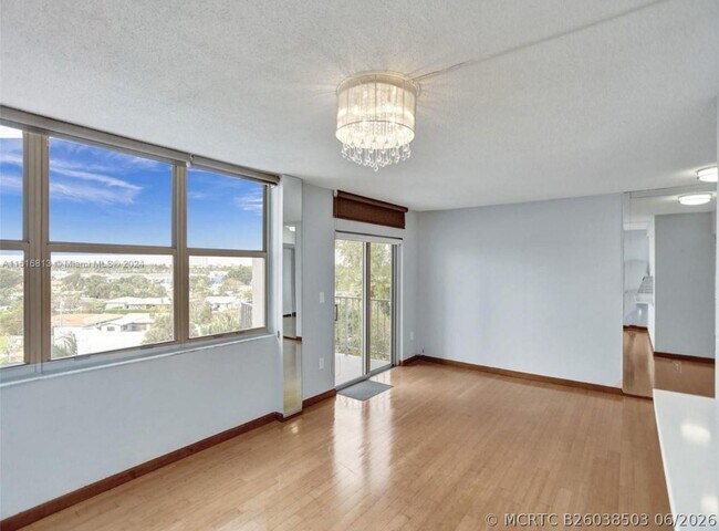 Building Photo - 11930 N Bayshore Dr