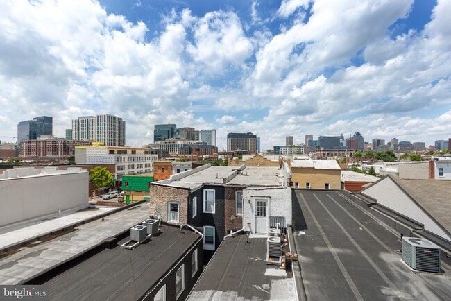 Building Photo - 1601 Portugal St