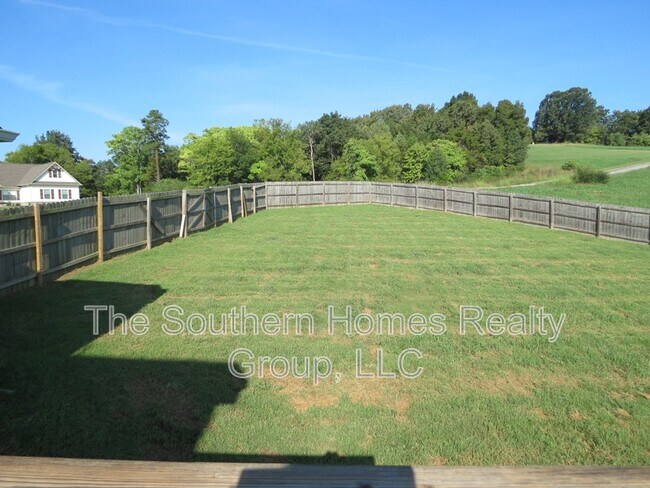Building Photo - 975 Co Rd 316
