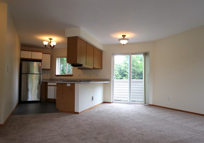 Building Photo - Ideal 1 Bed 1 Bath Lynnwood Condo with W/D In-Unit!