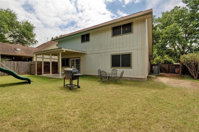 Building Photo - 8203 Beaver Brook Ln
