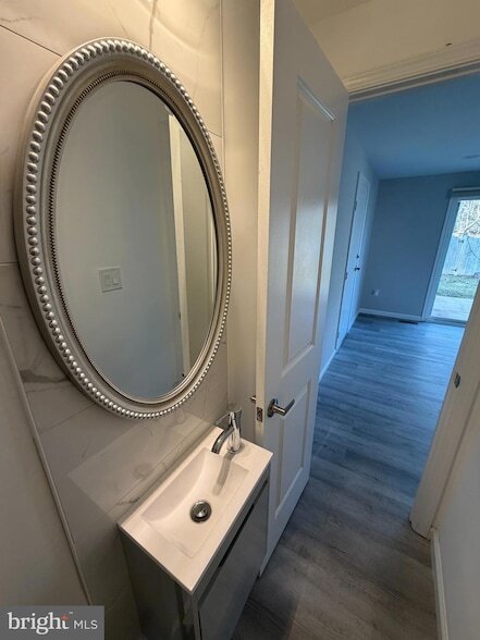 Building Photo - 18948 Quail Valley Blvd