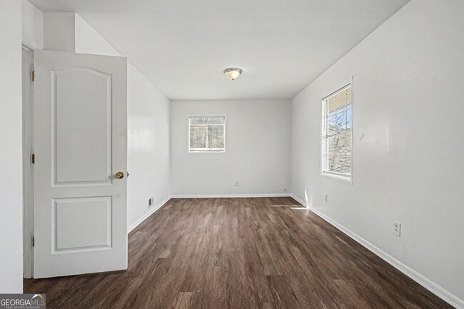 Building Photo - 2505 Shiloh Dr