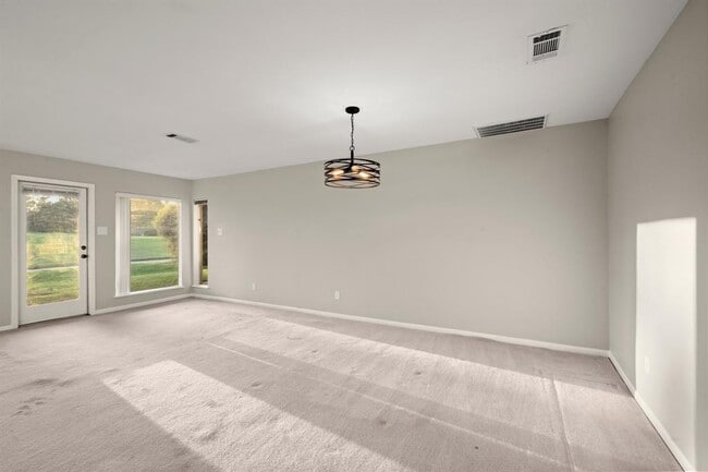 Building Photo - 8 Champions Colony E