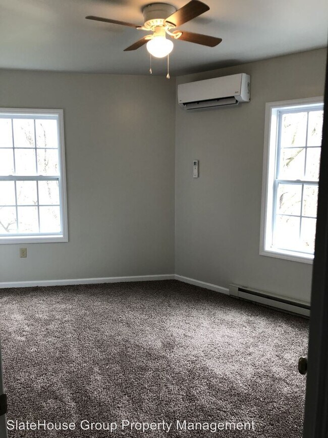 Building Photo - 527 S State St