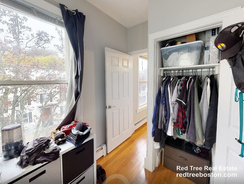 Building Photo - 34 Portsmouth St