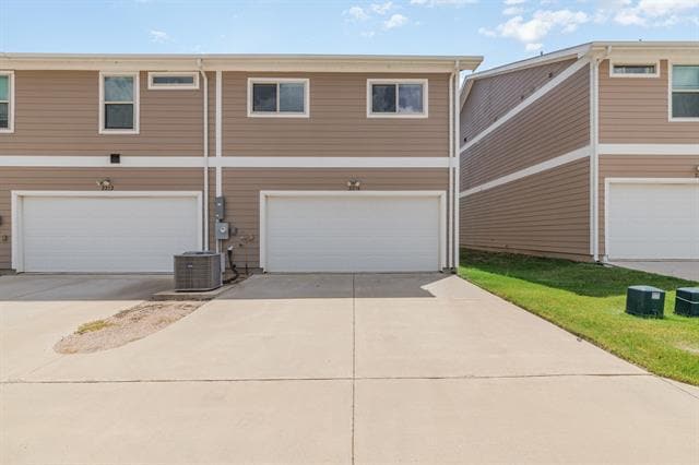 Building Photo - 2216 Canongate Dr