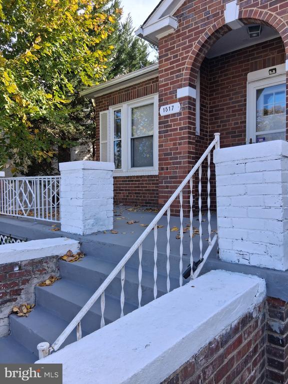 Building Photo - 1517 Beaver Heights Ln