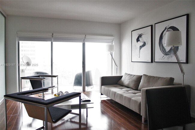 Building Photo - 1980 S Ocean Dr