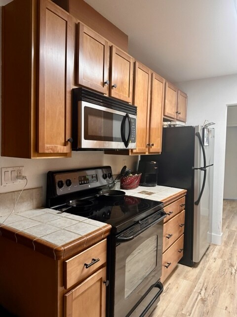 Stainless Steel Appliances - 3700 Dean Dr