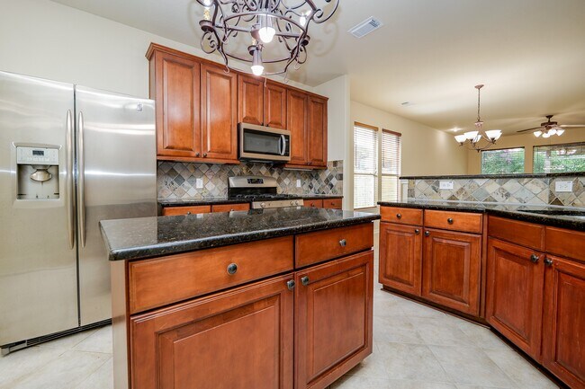 Building Photo - 20127 Jasper Oaks Dr