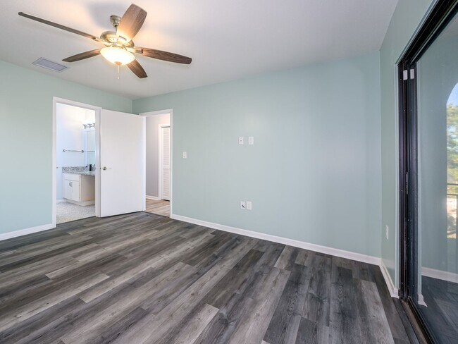 Building Photo - 6304 Grand Bahama Cir