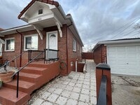 Building Photo - 321 Locust St