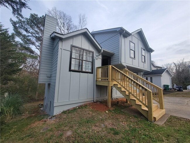 Building Photo - 1085 Mainstreet Valley Dr