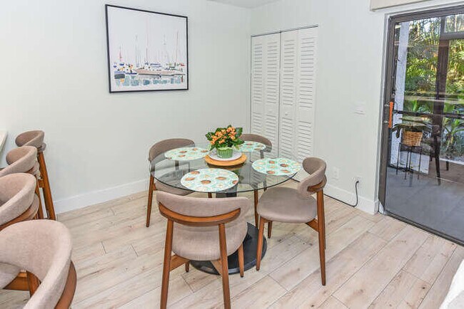 Building Photo - 1605 S US Hwy 1