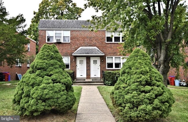Primary Photo - 102 Borbeck Ave