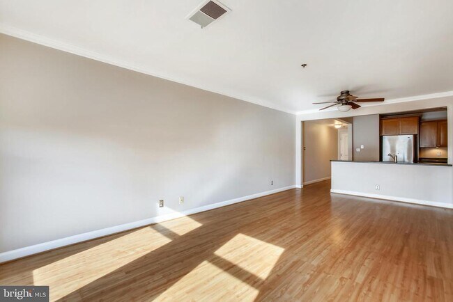 Building Photo - 115 N Lee St