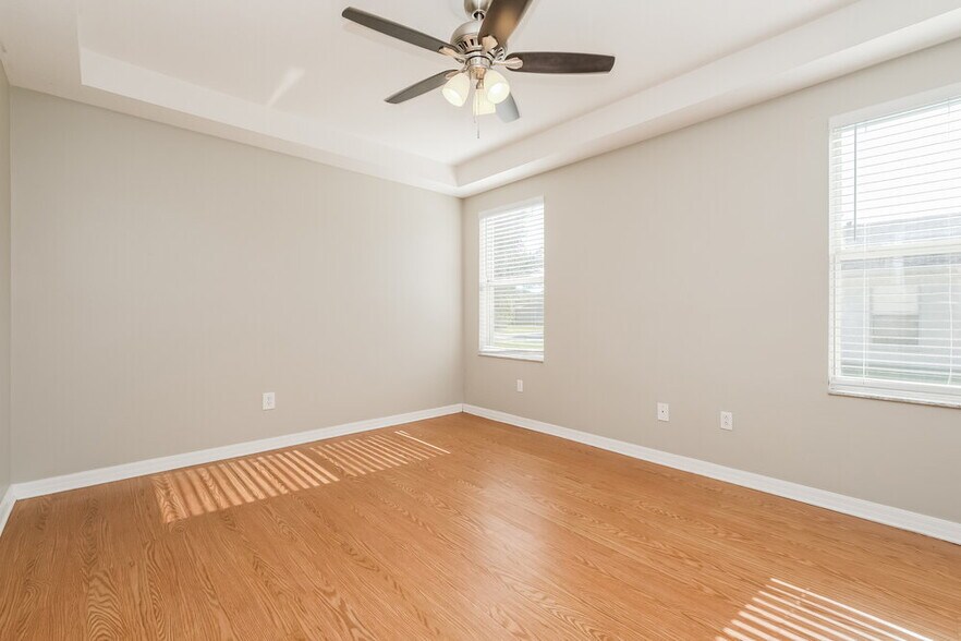 Building Photo - 18108 Cypress Bay Pkwy