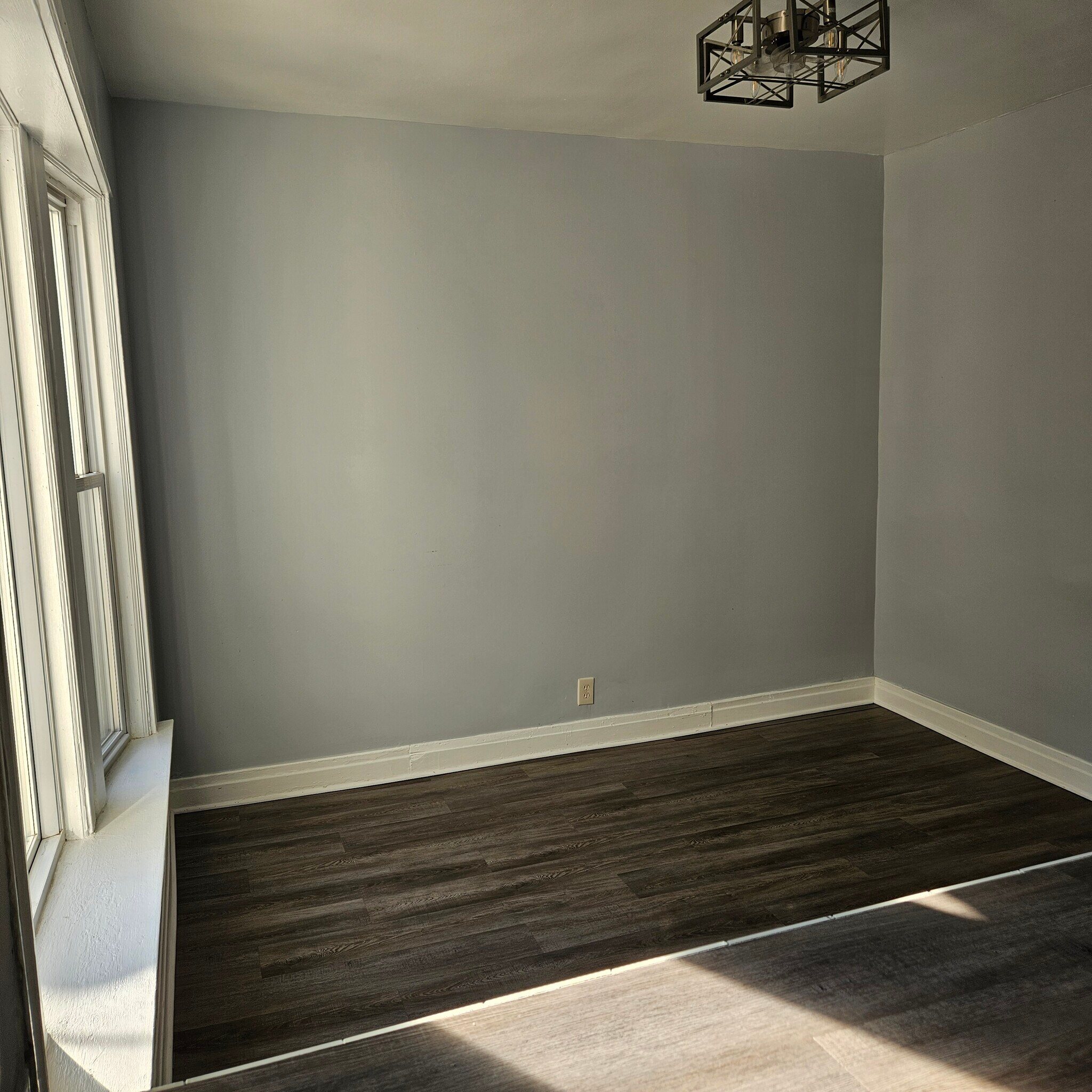 Dining room - 5241 W Washington Blvd