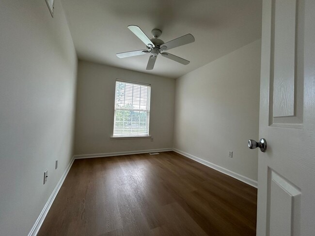 Building Photo - 65 Highland Cir