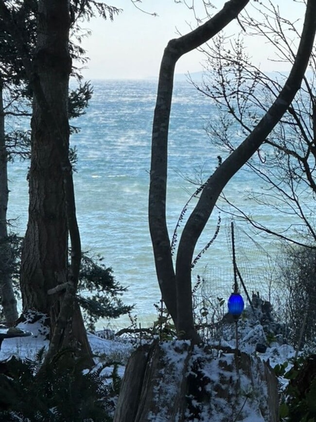 Building Photo - 392 Buck Loop Rd