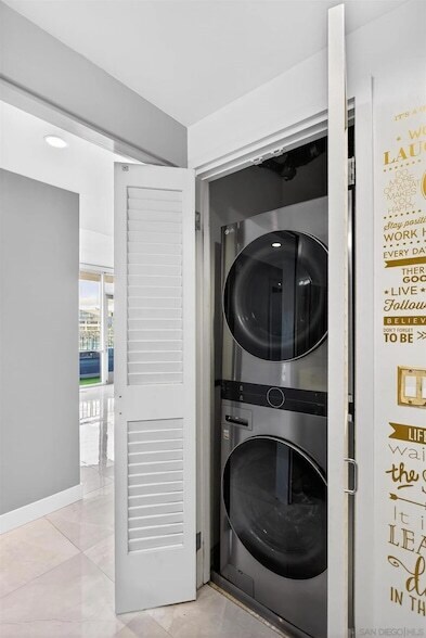 Building Photo - 321 Tenth Ave