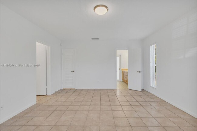 Building Photo - 8261 SW 165th Terrace