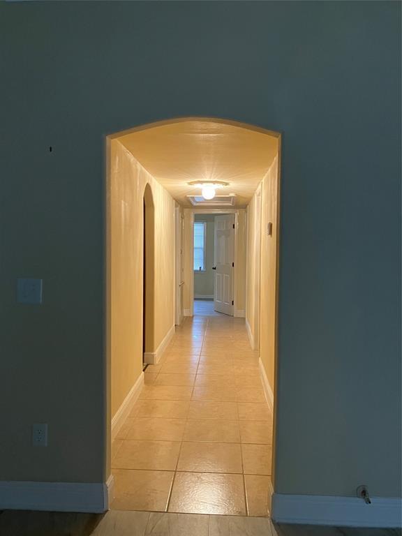 Building Photo - 920 Parsons Dr
