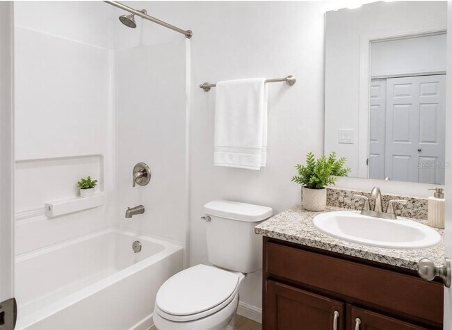 Building Photo - 2611 Interlock Dr