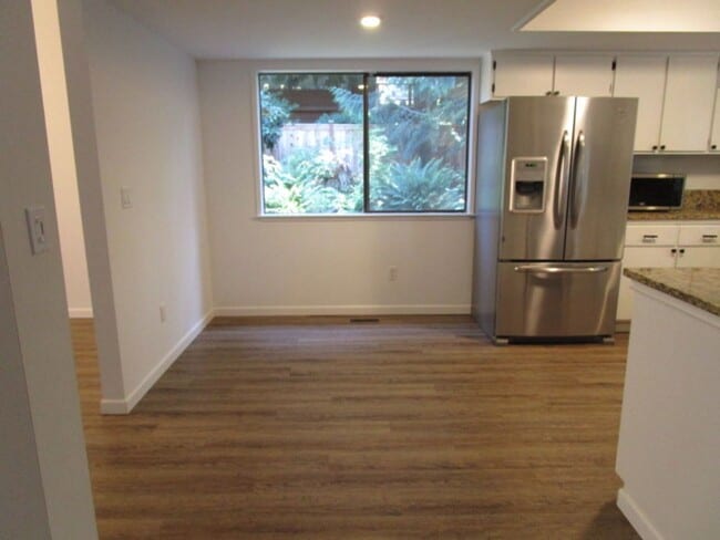 Building Photo - 1009 Chippewa Dr