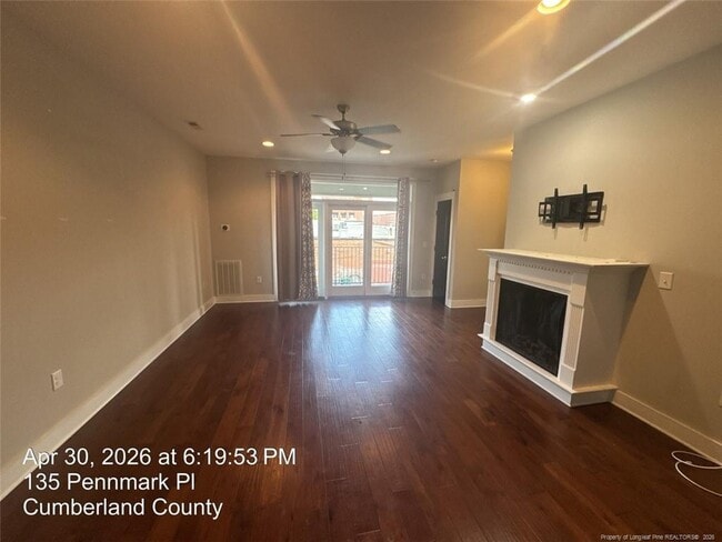 Building Photo - 123 Pennmark Pl